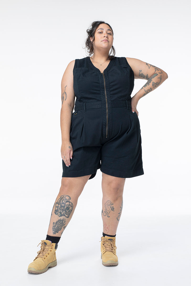 Cropped Yard Suit - Short - Black