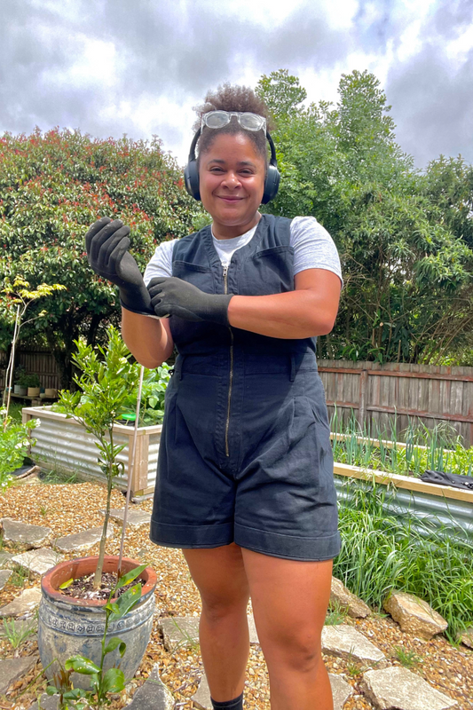 Cropped Yard Suit - Short - Black