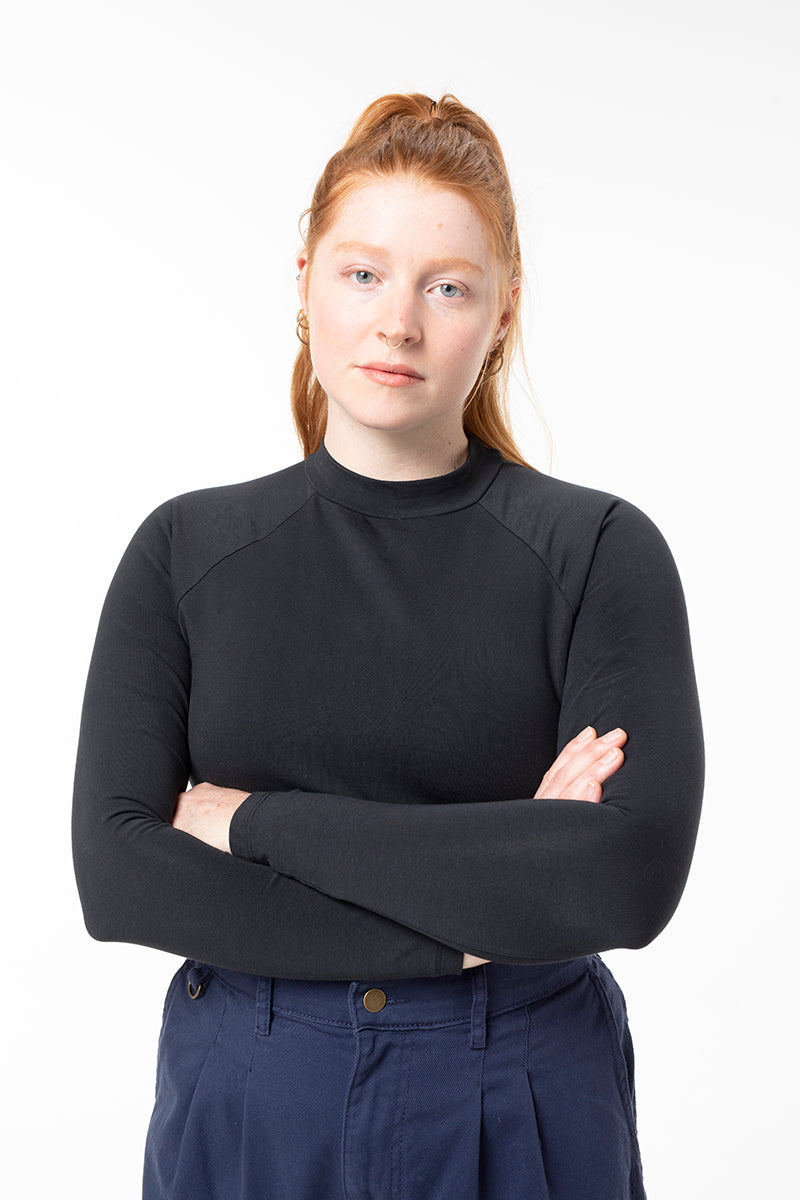 Long Sleeve Crop Top - Black